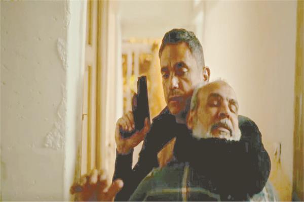 مشهد من مسلسل رأس الأفعى
