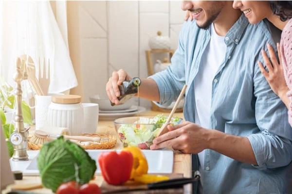 الأوقاف: مساعدة الزوجة مفتاح السعادة الزوجية  