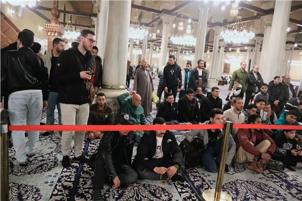  ليلة إيمانية في رحاب مسجد الإمام الحسين