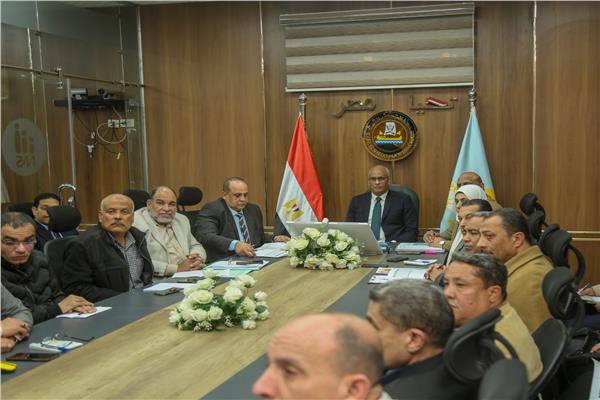 محافظ كفر الشيخ يشارك في اجتماع «اللجنة العليا لاسترداد أراضي الدولة»