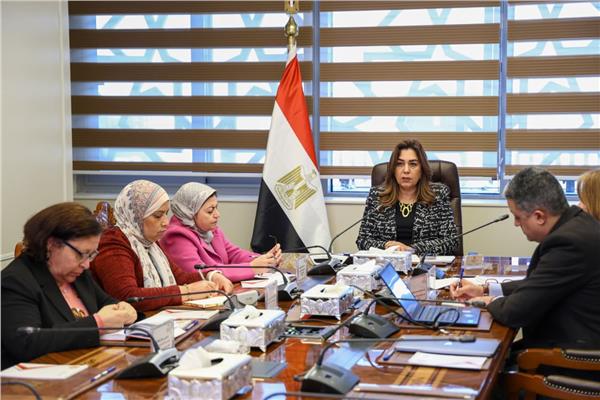 الدكتورة منال عوض وزيرة التنمية المحلية والبيئة