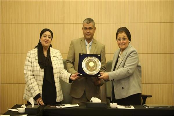 نائب وزير الصحة تعقد اجتماعًا موسعًا لمتابعة مؤشرات تنمية الأسرة ومستهدفات القضية السكانية