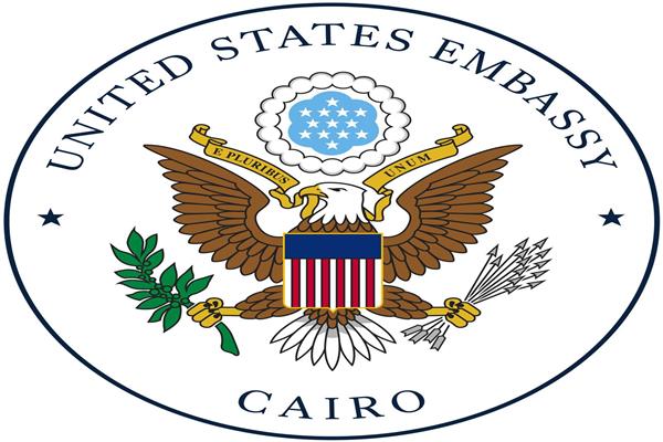 شعار السفارة الأمريكية بالقاهرة