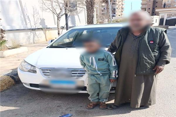 الطفل ووالده 