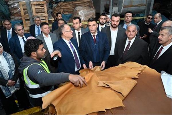 اجتماع وزير الصناعة