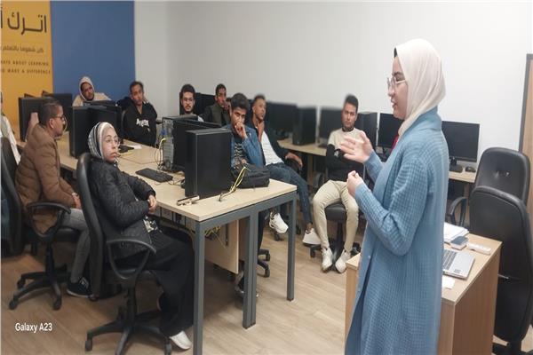 انطلاق البرنامج التدريبي حول "الطاقة المتجددة"