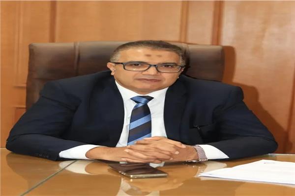 الدكتور أحمد صبري عميد معهد الأورام