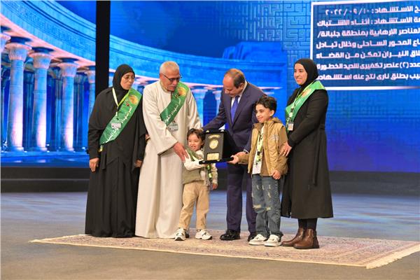  الرئيس عبد الفتاح السيسي 
