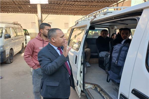 جولات مكثفة بمواقف بني سويف لضبط تعريفة الركوب الجديدة