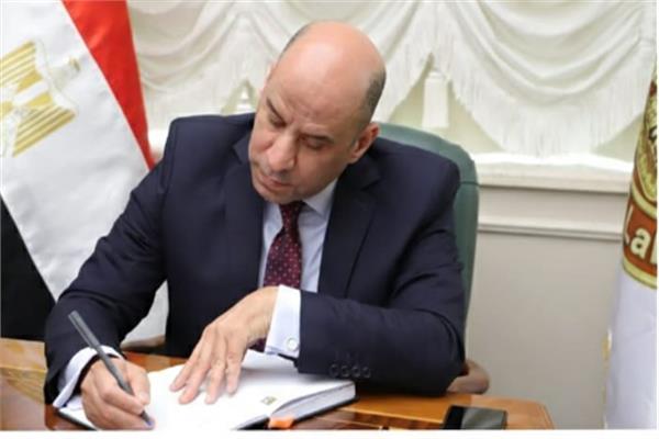 وزير العمل