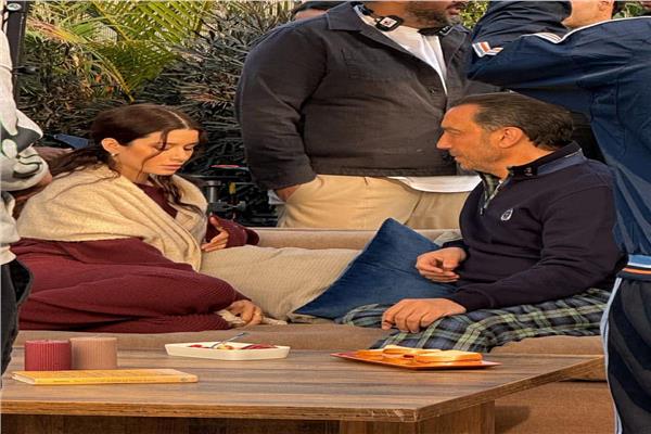 طارق لطفي وسينتيا خليفة بمسلسل فرصة أخيرة