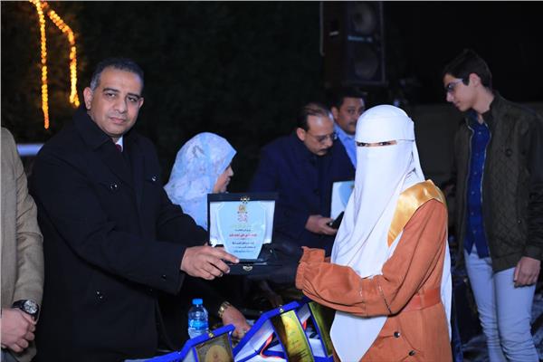 تكريم 3000 من حفظة كتاب الله