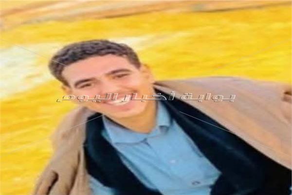 أحد الشباب المتوفيين