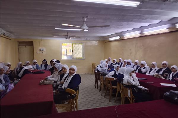  تدشين فعاليات حملة "قللها.. للحد من البلاستيك"