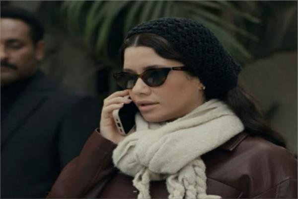 الفنانة سينتيا خليفة 