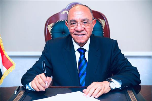 النائب عادل ناصر عضو مجلس الشيوخ