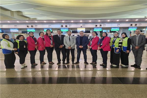  العاملون بمطار القاهرة 