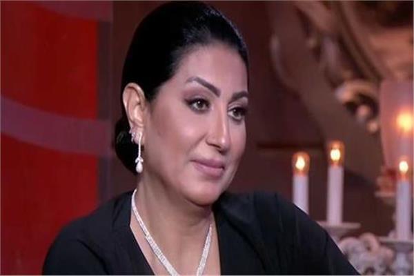  وفاء عامر 