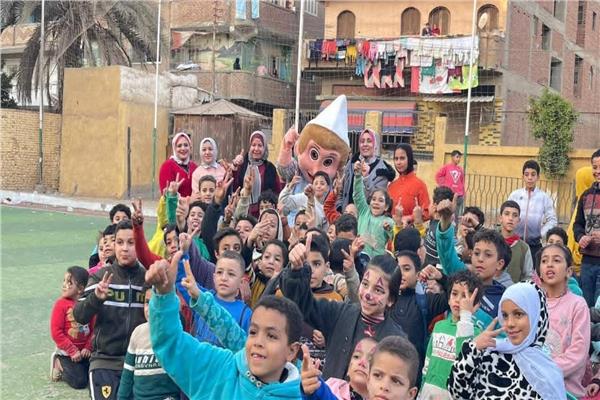 إقبال من المواطنين على حديقة الحيوان بالزقازيق