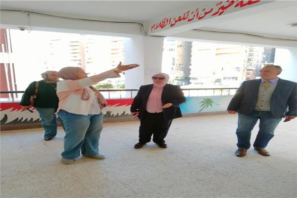 مدير تعليم القاهرة تتفقد ادارتي شرق مدينة نصر والنزهة التعليمية
