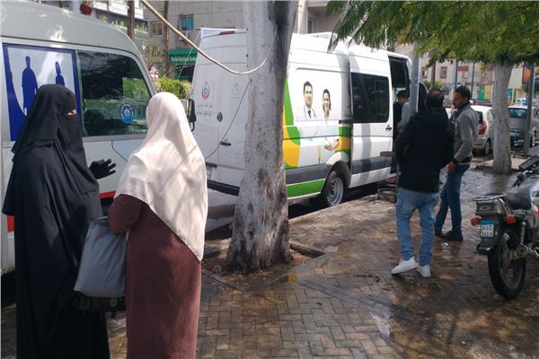الصحة: 4698 خدمة طبية مجانية عبر القوافل العلاجية 