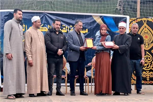 وكيل شباب القليوبية يشهد تكريم حفظة القرآن بمركز  الأحرار