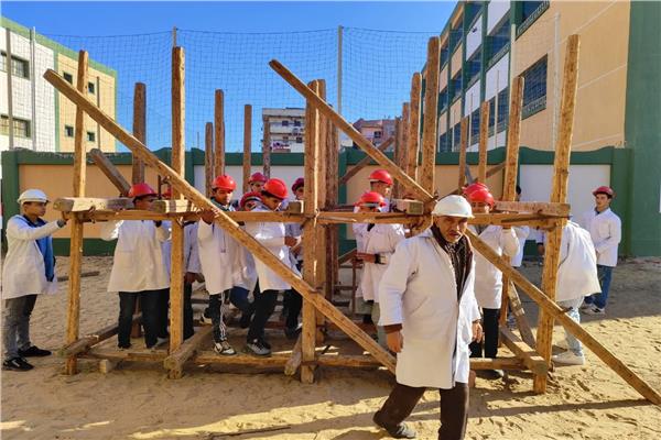 تدريب عملي للطلاب