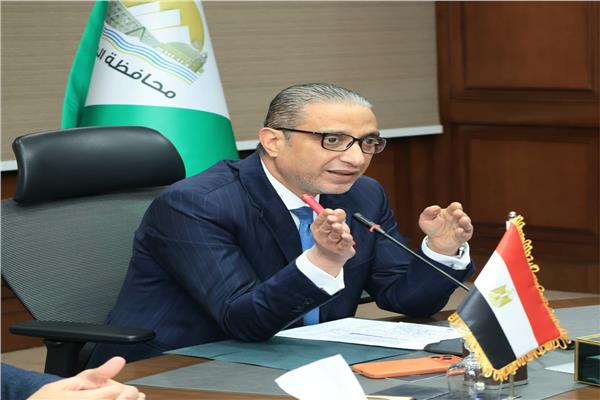 الدكتور أحمد الأنصاري محافظ الجيزة