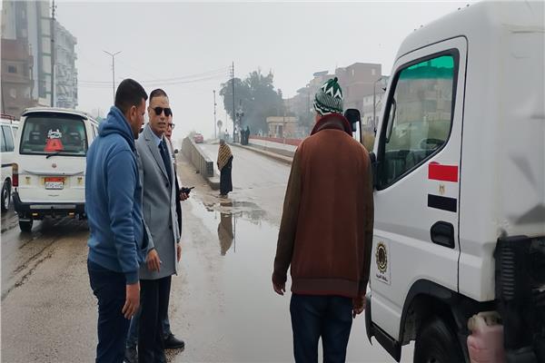 استمرار جهود رفع مياه الامطار بالمحلة الكبرى وسمنود
