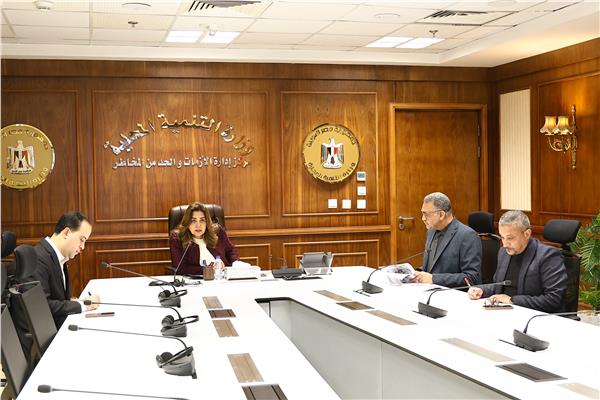 الدكتورة منال عوض وزيرة التنمية المحلية والبيئة
