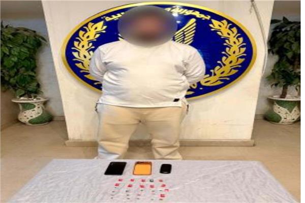 سقوط نصاب «تذاكر الحفلات» بالتجمع
