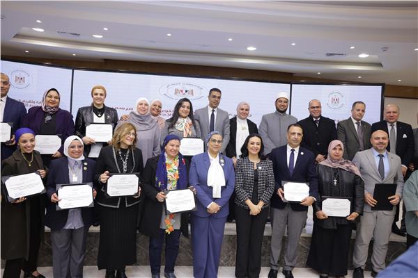 الأمهات المكرّمات