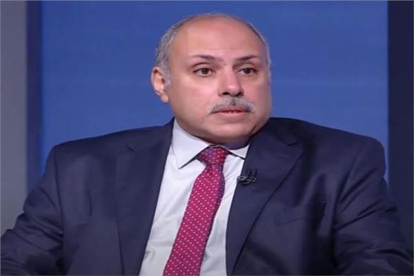 الدكتور حسن سلامة، أستاذ العلوم السياسية
