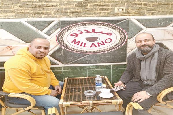 محرر «الأخبار» خلال لقائه المخرج إسلام سعيد