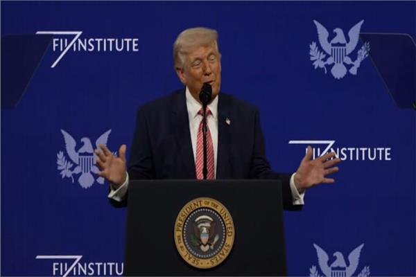  الرئيس الأمريكي دونالد ترامب