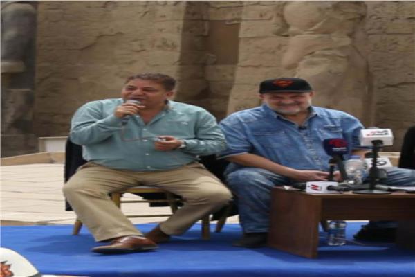 خالد الصاوي يتحدث عن الفن والحياة من معبد الأقصر 
