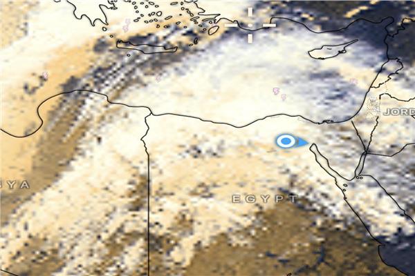 أمطار على القاهرة وارتفاع الحرارة مع أتربة تؤثر على الرؤية