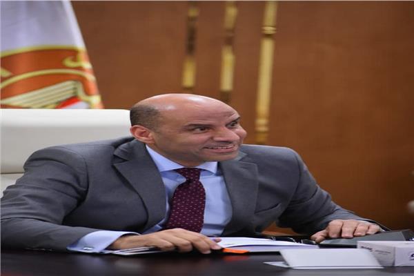 وزير العمل حسن الرداد