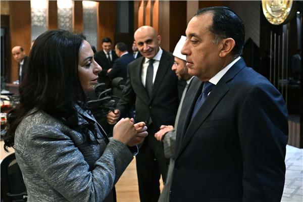 رئيس الوزراء ووزيرة التضامن