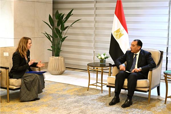 رئيس مجلس الوزراء والمديرة العامة للمنظمة الدولية للهجرة