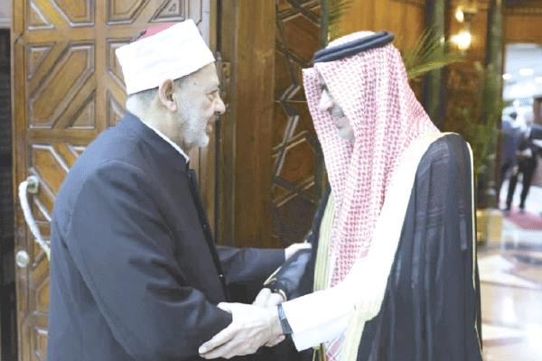 د.أحمد الطيب يستقبل سفير خادم الحرمين الشريفين