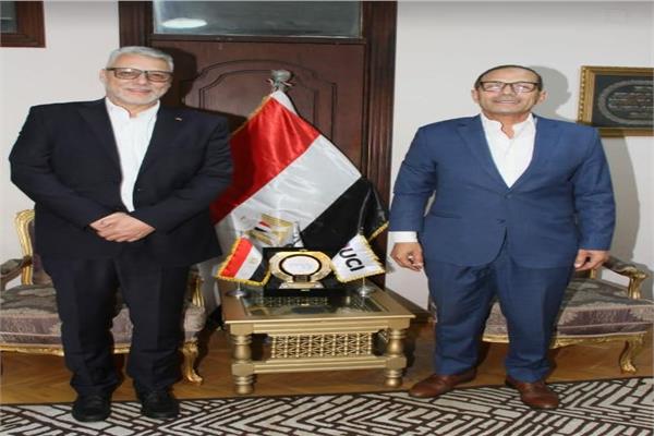 اتحاد الدراجات يجتمع بالخبير الإيطالي