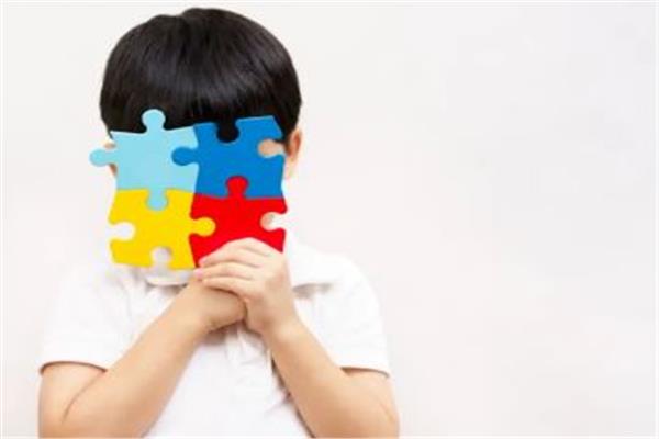 التوحد والإضطرابات السلوكية