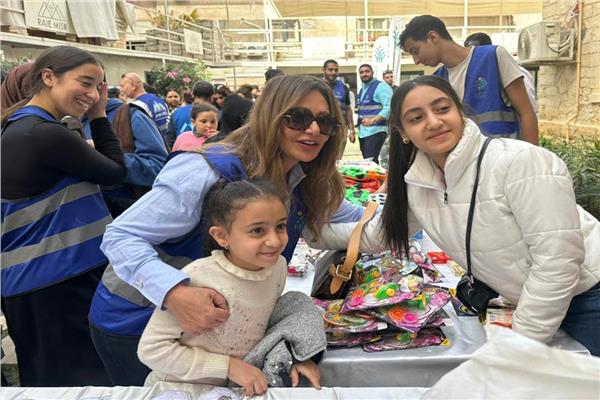 نجمات مصر يشاركن التحالف الوطني إدخال الفرحة على الأطفال في «أحد السعف»    