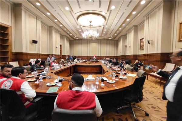 بحضور وزيرة التضامن والهلال الأحمر "مسافة السكة "لجنة حقوق الإنسان والتضامن بالشيوخ 