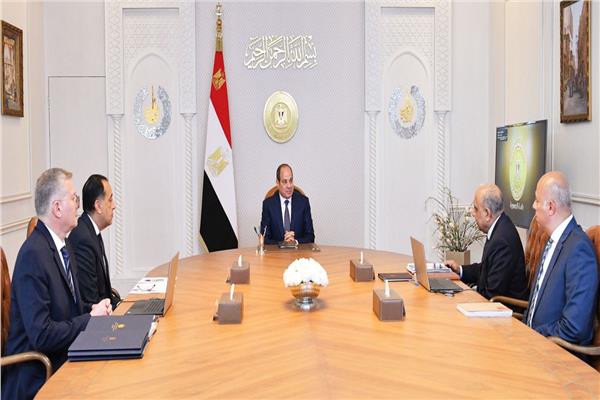 السيد الرئيس عبد الفتاح السيسي خلال الاجتماع