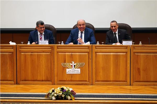 الدكتور سامح الحفني وزير الطيران المدني