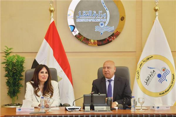 النقل والإسكان تبحثان تنظيم النقل بالمجتمعات العمرانية
