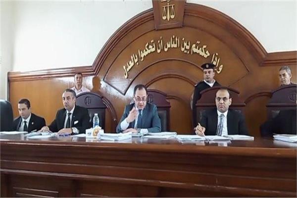 هيئة المحكمة برئاسة المستشار عماد الدين حمدي عبد العزيز قنديل