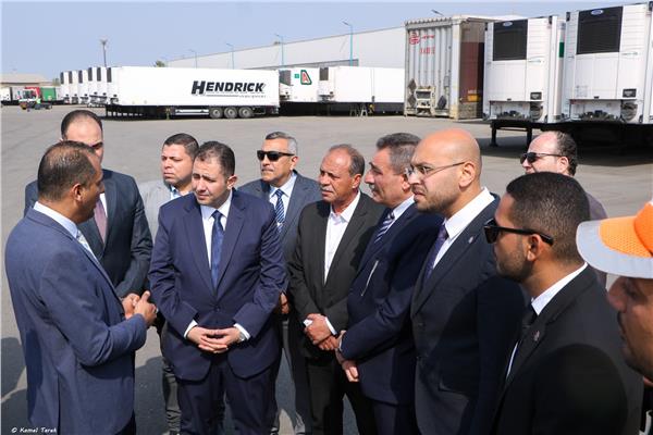  ميناء دمياط على خريطة التجارة العالمية